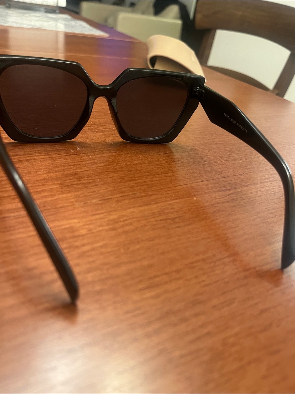 Prada Black Oversized Women's Sunglasses PR15WS - Picture 6 of 9